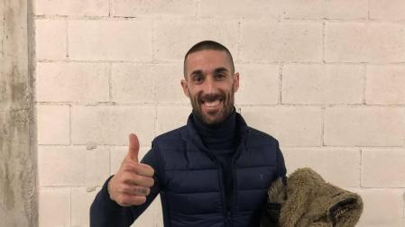 Lillo visita por sorpresa a sus compañeros de Osasuna tras la victoria en Almería