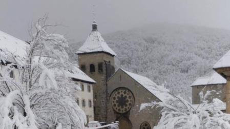 El Gobierno de Navarra pide precaución en la carretera por nieve en el Pirineo y lluvias