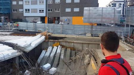 Cinco trabajadores heridos en un accidente en una obra en Ripagaina
