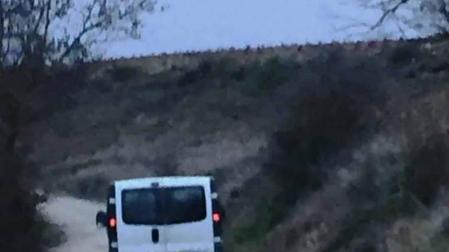 Alertan de un episodio de acoso en un camino de Viana
