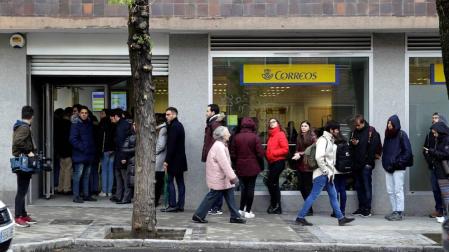 Normalidad en Correos en el último día que se puede votar por correo