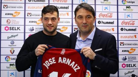 Braulio Vázquez da por cerrada la plantilla de Osasuna
