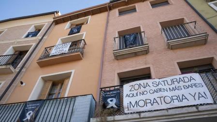 Vecinos de la zona de Herrerías en Tudela protestan por el ruido de los bares
