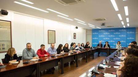 La consejera Maeztu preside la primera reunión del Consejo de Cooperación