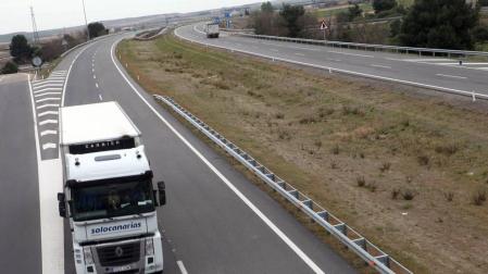 Las ventas de camiones caen más de un 30% en los dos primeros meses