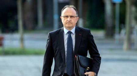 Ardanaz afirma que las facturas para justificar la salida de 1,4 millones le parecieron "extrañas"
