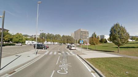 Dos motoristas heridos en sendos accidentes en Pamplona