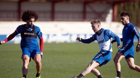 Suave sesión de entrenamiento para preparar el partido frente al Real Madrid