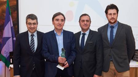Jose Murugarren, ganador del certamen literario de Navidad Heraldo de los Reyes Magos
