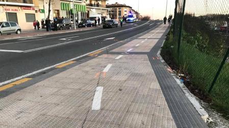 Dos jóvenes, un chico y una chica, resultaron heridos este lunes 10 de febrero tras sufrir un atropello en el puente de Cuatrovientos.