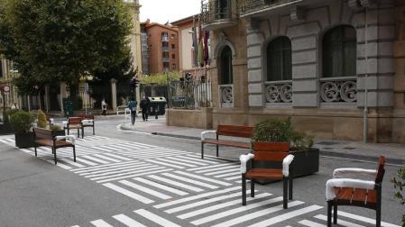 Mobiliario urbano para la nueva calle peatonal General Chinchilla de Pamplona