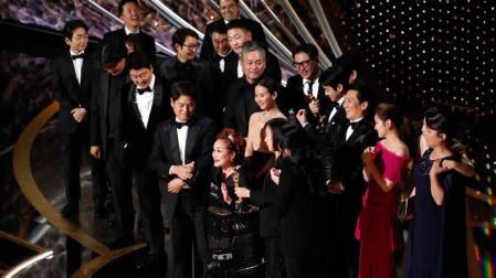 'Parásitos' arrasa en los Oscar con cuatro premios, incluido mejor película