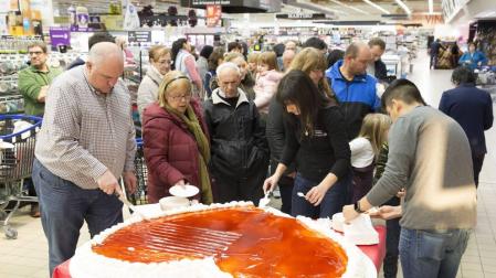 E.Leclerc Pamplona celebra San Valetín con sus clientes