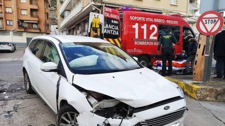 Tres heridos tras un choque entre dos vehículos en Lodosa