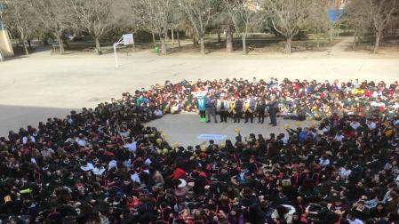 6.000 alumnos de 29 centros piden acabar con las barreras en torno al cáncer infantil