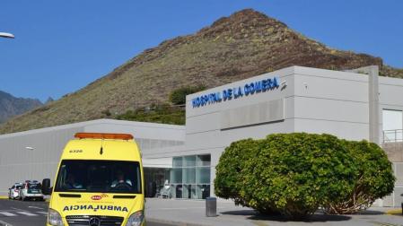 El paciente ingresado en La Gomera confirma el negativo y recibe el alta hospitalaria