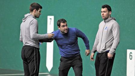 Los extremos se tocan en el Labrit
