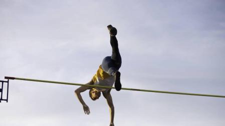 Adrián Vallés: “Lo de Duplantis es buenísimo para la pértiga y el atletismo”