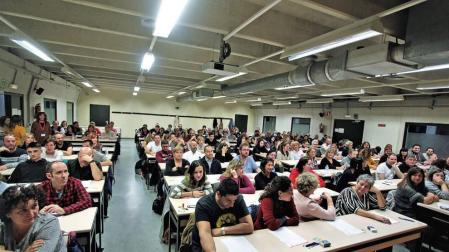 4.572 personas optan a 110 plazas de celador, el 71% de los convocados
