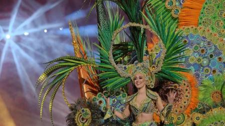 Modelos y candidatas al título del certamen celebrado el viernes 21 de febrero con MInerva Hernández como vencedora gracias a su propuestas 'Vida'.
