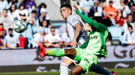 El Celta se repone a una expulsión y termina saliendo del descenso