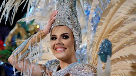 Minerva Hernández reina en Las Palmas en un Carnaval lleno de 'Vida"'