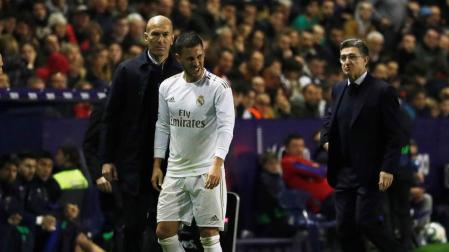 Hazard se vuelve a romper y estará tres meses de baja