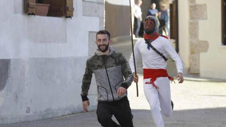 Galería de fotos del Carnaval celebrado el domingo 23 de febrero en Unanu