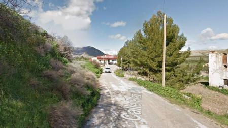 Muere un hombre al volcar el tractor que conducía en Dehesas de Guadix (Granada)