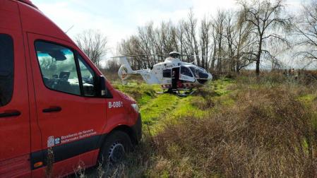 Grave tras volcar la piragua que manejaba por el río Ebro en Azagra