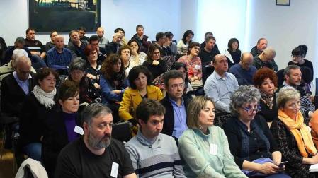 ¿Es un bar infraestructura básica en zona despoblada?