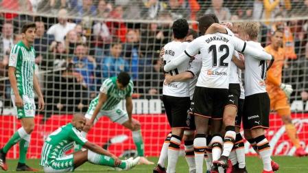 El Valencia logra un triunfo balsámico