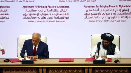 EE UU y los talibanes firman un histórico acuerdo de paz en Doha