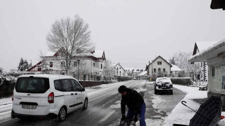 Fotos de la nieve en las localidades navarras de Roncesvalles y Burguete
