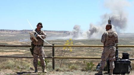 El polígono de Bardenas acoge unas maniobras con armamento real