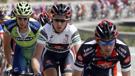 Nicolas Portal, delante del navarro Imanol Erviti, en una carrera en 2007.