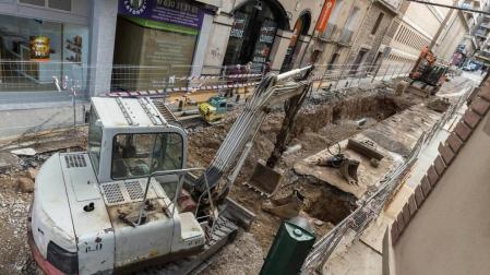 Estado actual de las obras de reforma de la calle Capuchinos de Tudela.