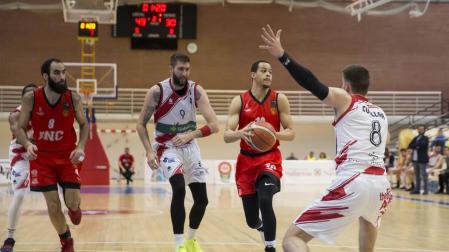 Basket Navarra pagó caro su mal inicio