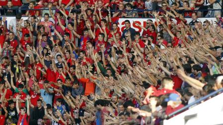 Aficionados de Osasuna en El Sadar.