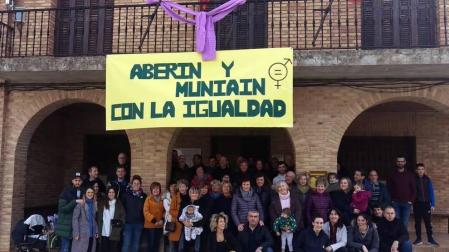 Lodosa, Los Arcos, San Adrián y Aberin-Muniain de la Solana celebraron el Día de la Mujer con lecturas de comunicados, concentraciones y con el reconocimiento al trabajo realizado a lo largo de su vida