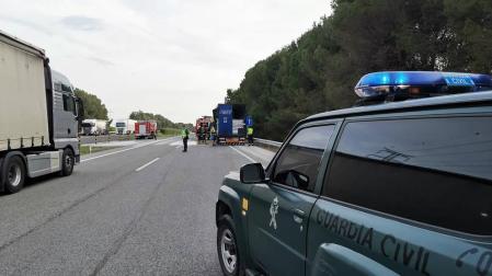 Incendio en el remolque de un camión en la AP15 sin heridos