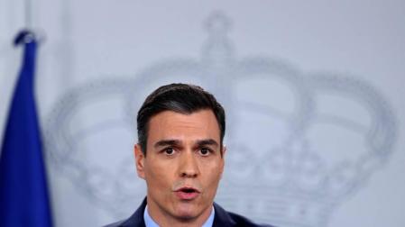 Sánchez promete ayudas a las familias y las empresas