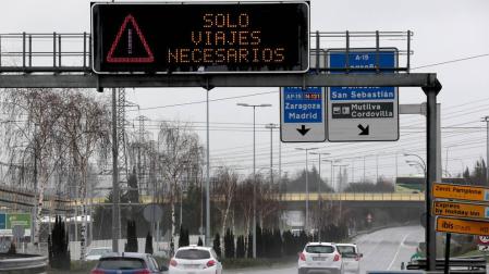 El tráfico en carreteras cae hasta en un 74% y por tren en torno al 80%