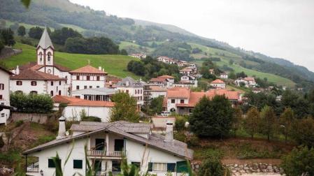 Buscan desde este viernes a dos peregrinos chinos entre Valcarlos y Roncesvalles