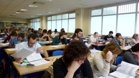La UNED abre la biblioteca en Navidades