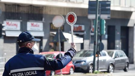 Italia interrumpe todas las actividades productivas excepto las esenciales