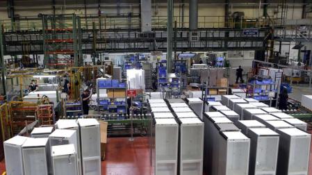 BSH cierra su planta de Esquíroz y el almacén de Villatuerta desde el viernes