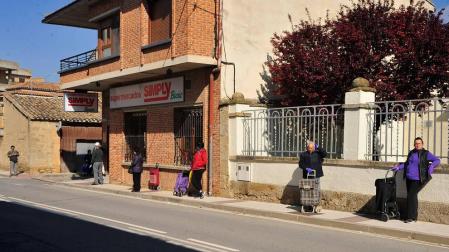 Carcastillo reduce el horario de apertura de los comercios