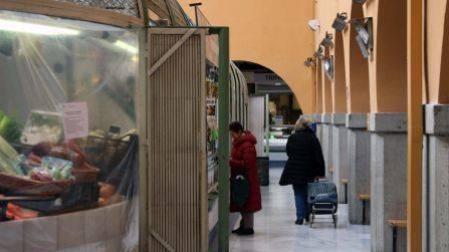 Diario de Navarra distribuye mañana un folleto directorio de los Mercados Municipales