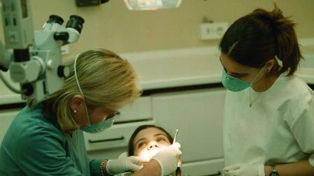 Dentistas observan una mayor incidencia de caries en menores de 6 años